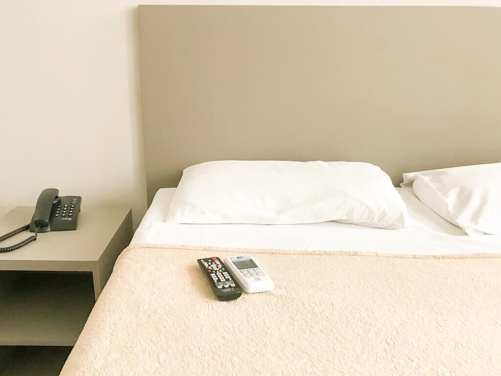 Minibar, soundproofing, free WiFi, bed sheets