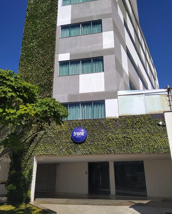 Exterior - Front Hotel Expominas (Belo Horizonte)
