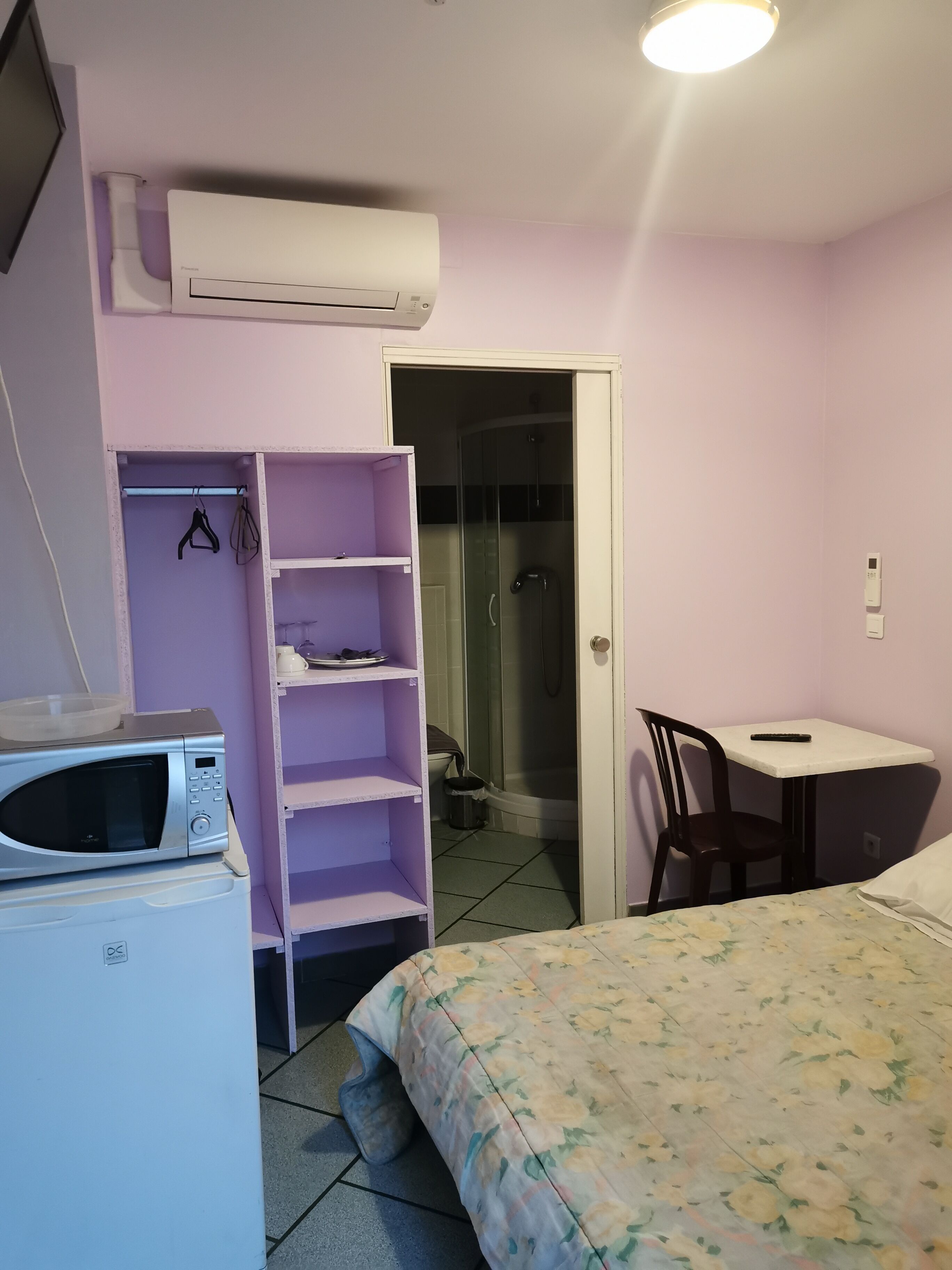 Double Room | Free WiFi, bed sheets