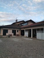 Aparcamiento sin asistencia gratuito