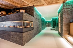 Sauna, steam room, body treatments, aromatherapy, hot stone massages