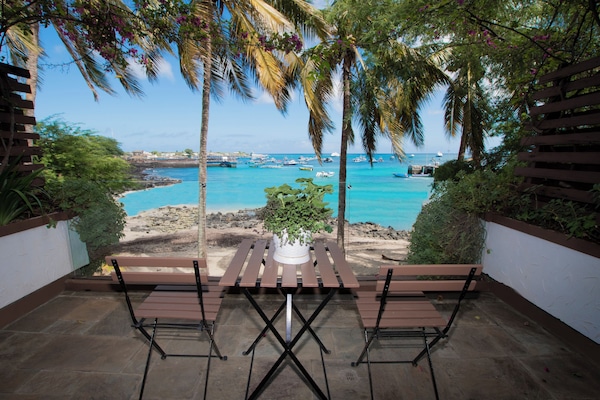 Deluxe Room, 1 King Bed, Ocean View | Balcony