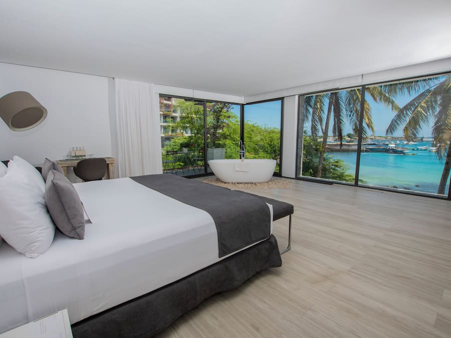 Luxury Room, Balcony, Ocean View | Beach/ocean view