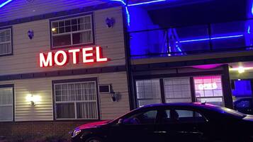 Fachada de la propiedad