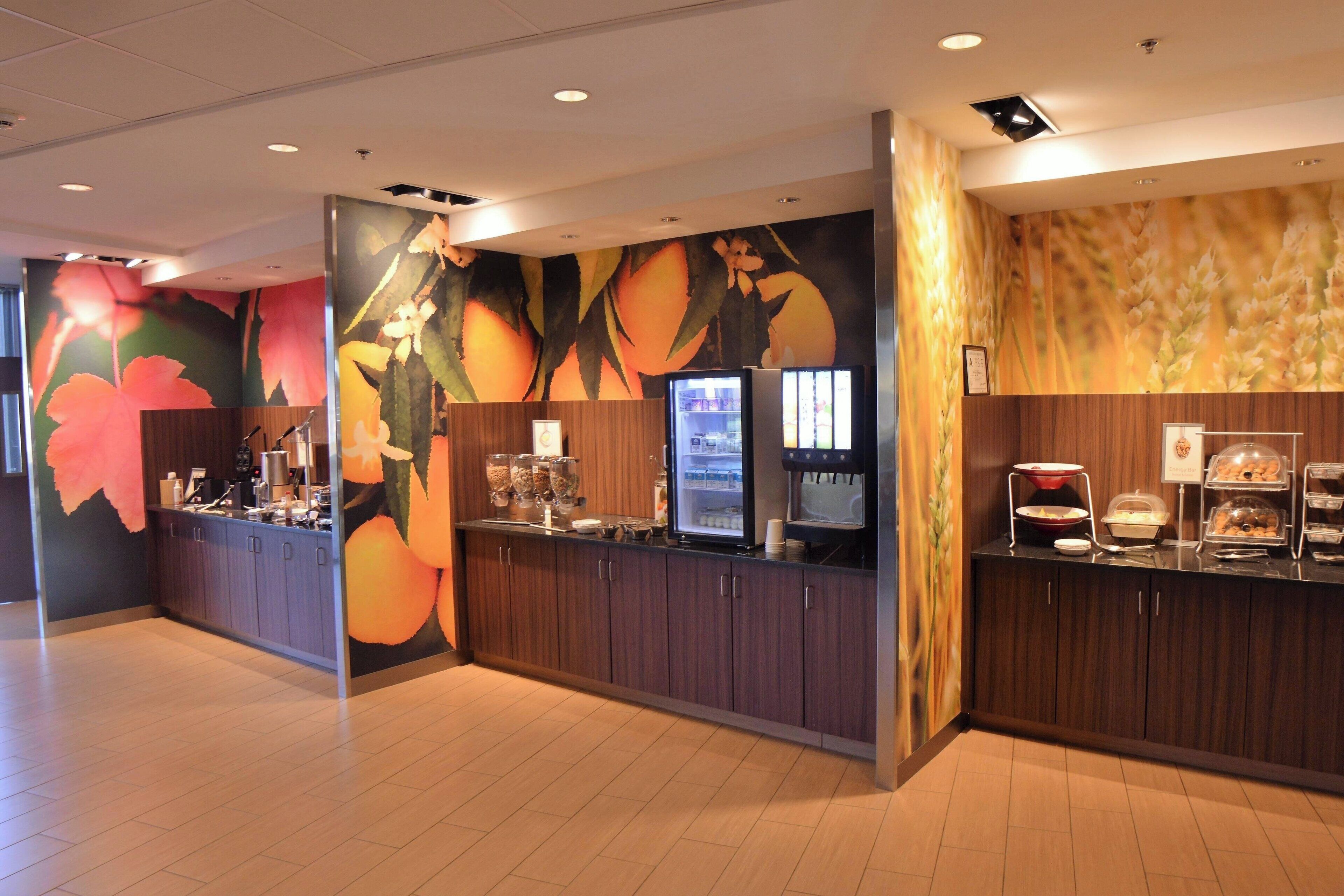 free daily continental breakfast