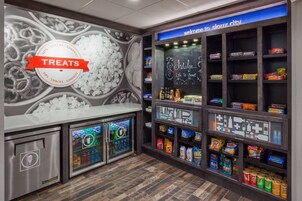 Snack bar