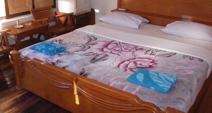 Golden Myanmar Guest House