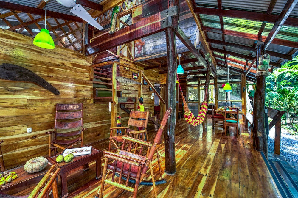 Congo Bongo EcoVillage Costa Rica by null