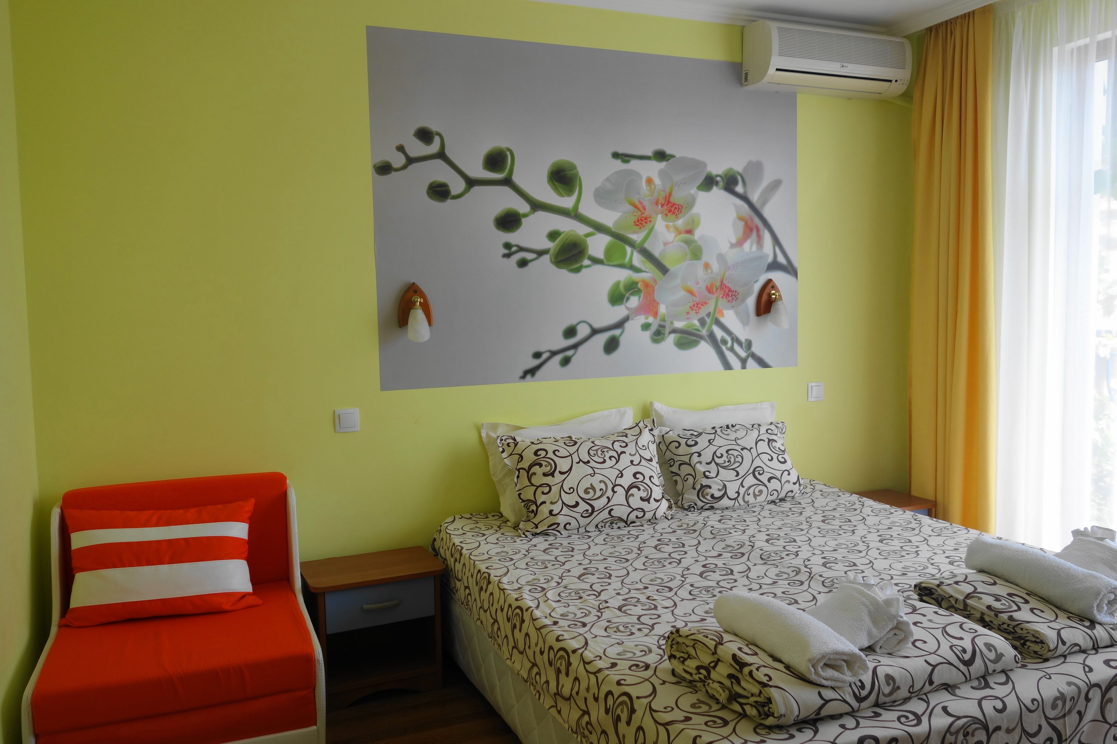 double room, balcony | 1 bedroom, in-room safe, desk, free wifi