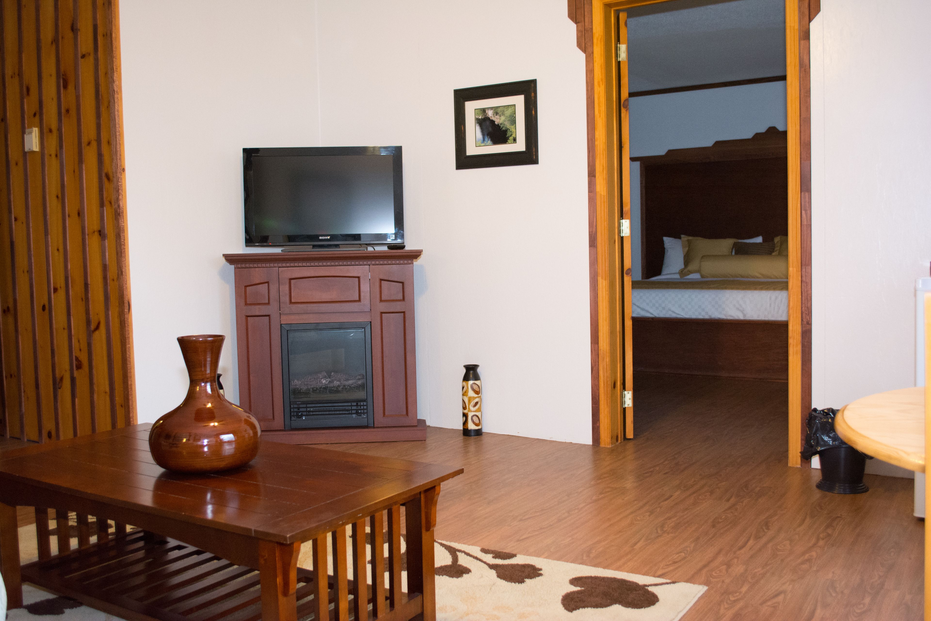 Σουίτα, 1 King Κρεβάτι με Καναπέ-Κρεβάτι, Θέα στη Θάλασσα | Περιοχή καθιστικού | Τηλεόραση με επίπεδη οθόνη