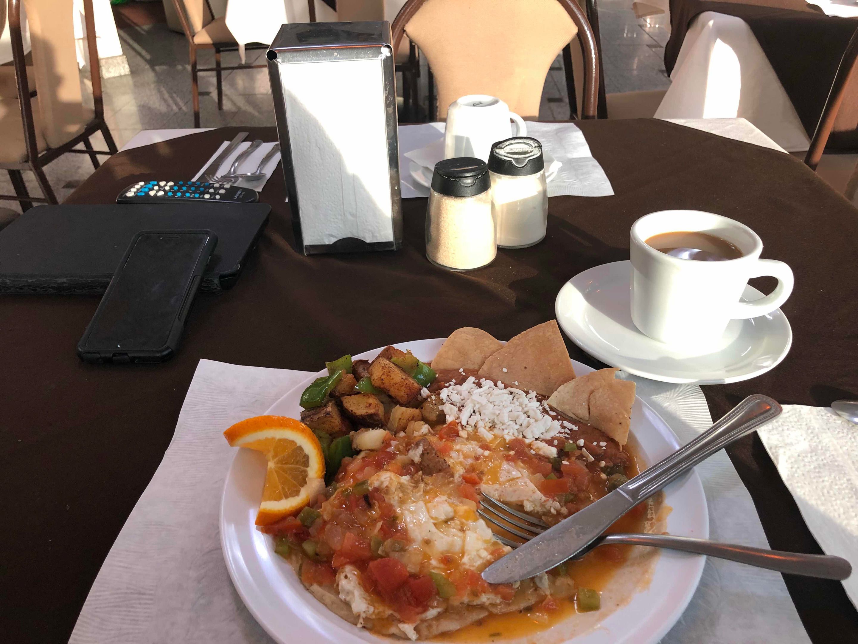 Sarapan dan makan tengah hari dihidangkan, masakan Mexico 