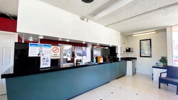 Mostrador para check-in y check-out