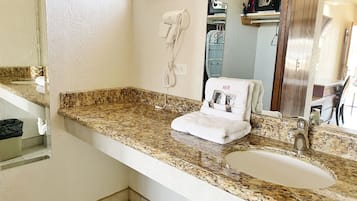 Chambre Double | Salle de bain