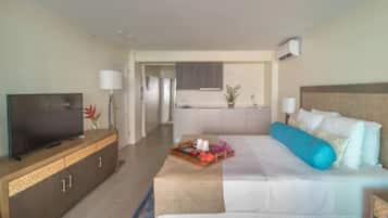 Minibar y caja de seguridad en la habitación