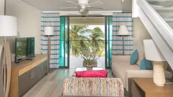 Minibar y caja de seguridad en la habitación