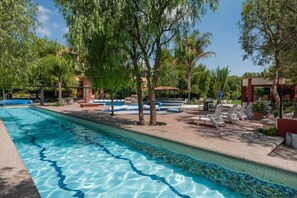 2 outdoor pools, sun loungers