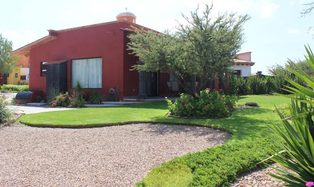 basic villa | terrace/patio