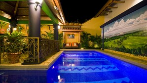Pool - Casa Xanadu (Granada)