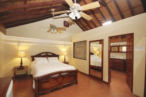 Suite, 2 Bedrooms (Mandarin) | Premium bedding, minibar, iron/ironing board, free WiFi