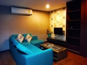Suite clásica | Caja de seguridad en la habitación, escritorio y wifi gratis 