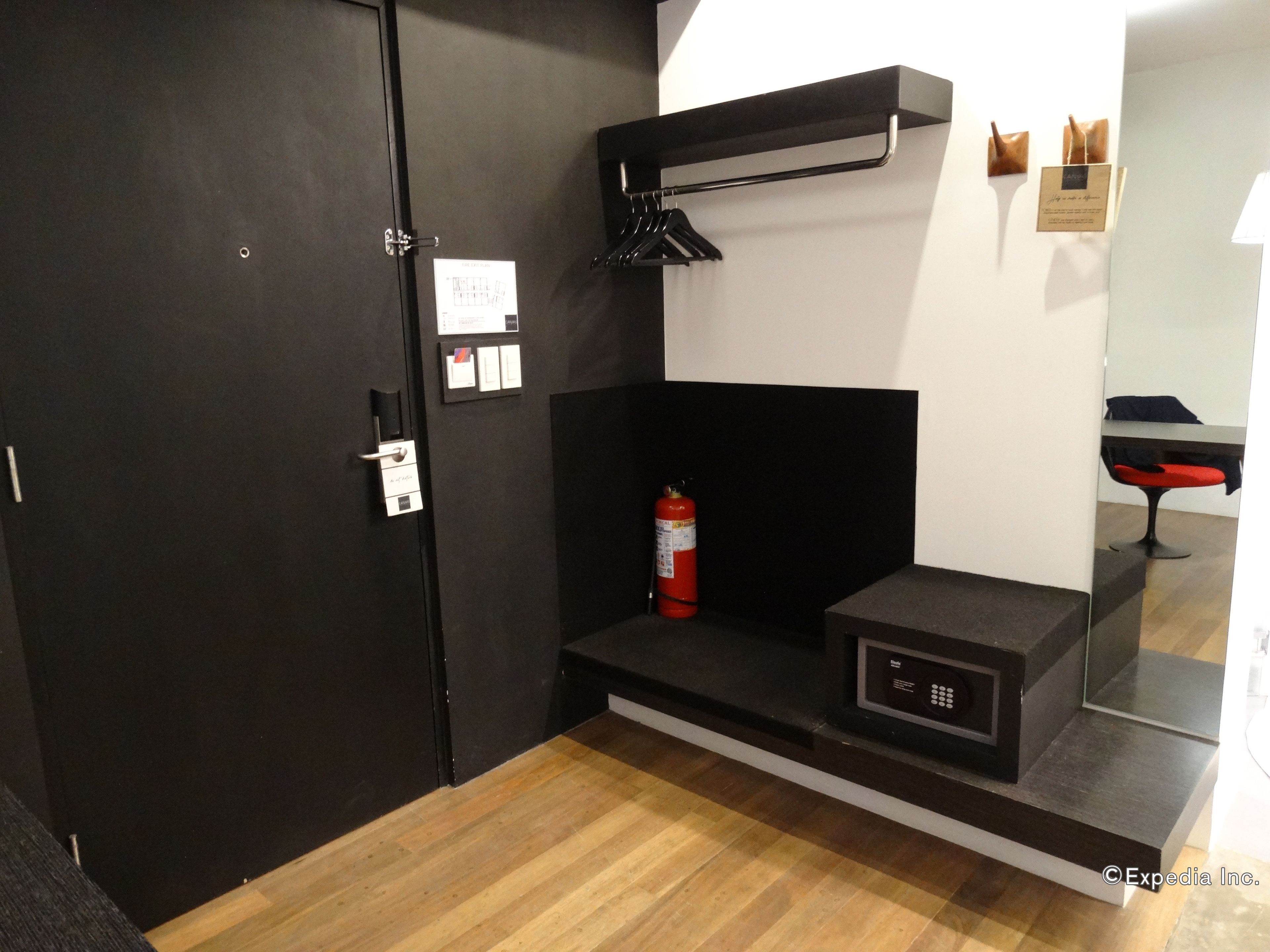 premiere king | room amenity