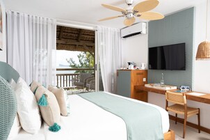 Ropa de cama de alta calidad y minibar 