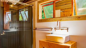 Lyxtält - 2 sovrum - sjöutsikt | 2 sovrum, sängtillbehör av högsta kvalitet, gratis wi-fi och sängkläder