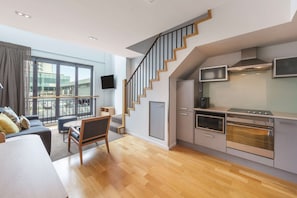 Minibar, Zimmersafe, Schreibtisch, schallisolierte Zimmer