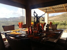 Breakfast and dinner served, local and international cuisine