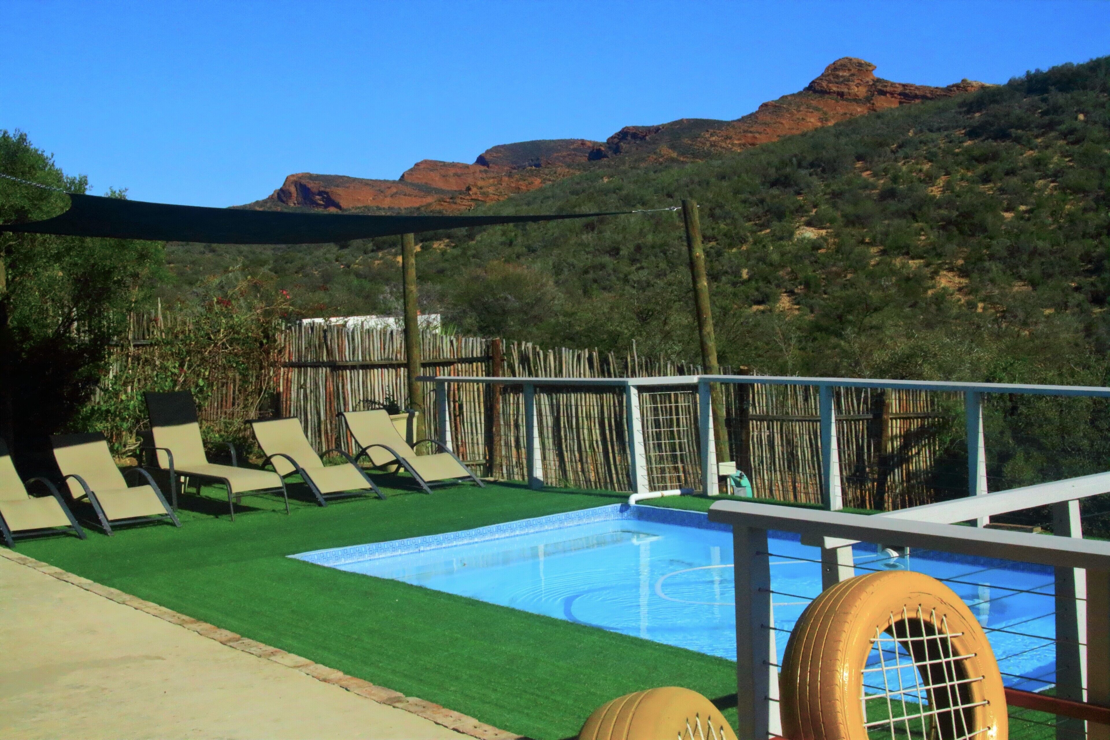 Außenpool, Liegestühle