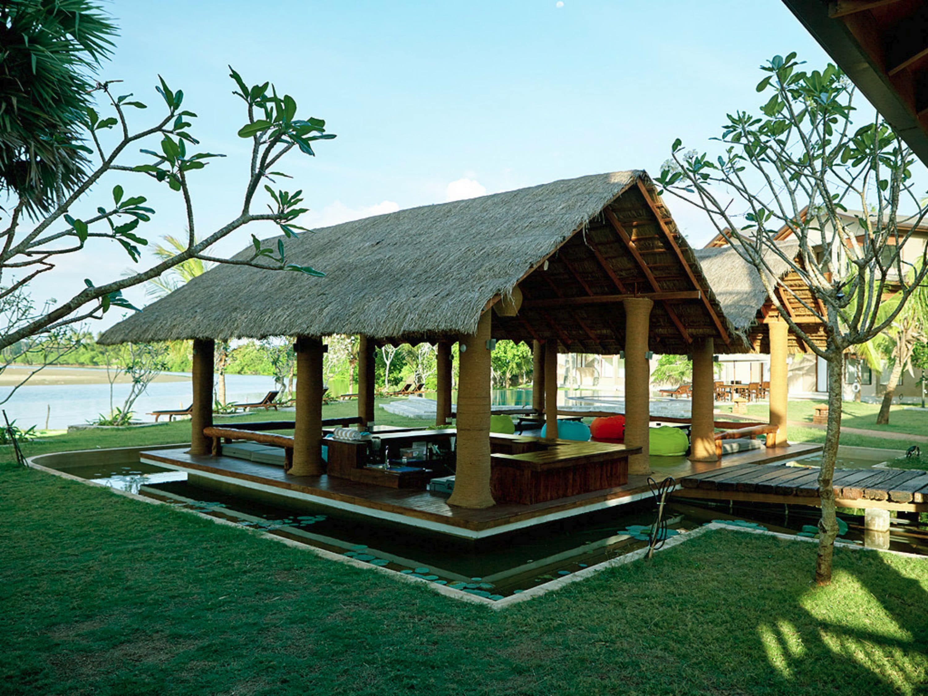 couples treatment room(s), body treatments, body wraps, body scrubs