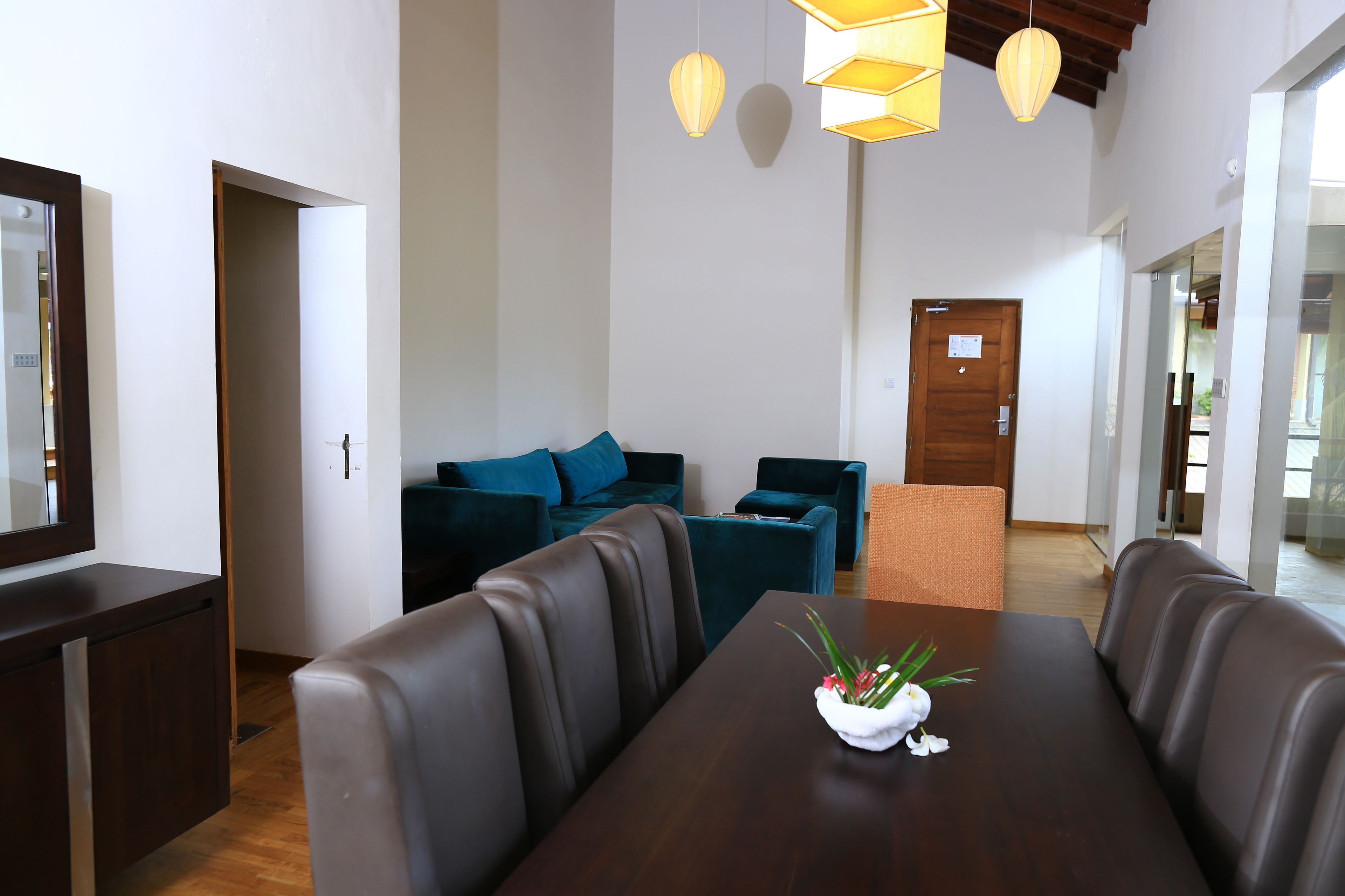 executive suite | in-room dining