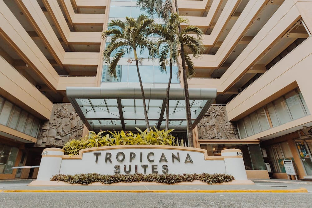 Tropicana Suites