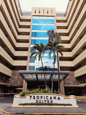 Fachada de la propiedad