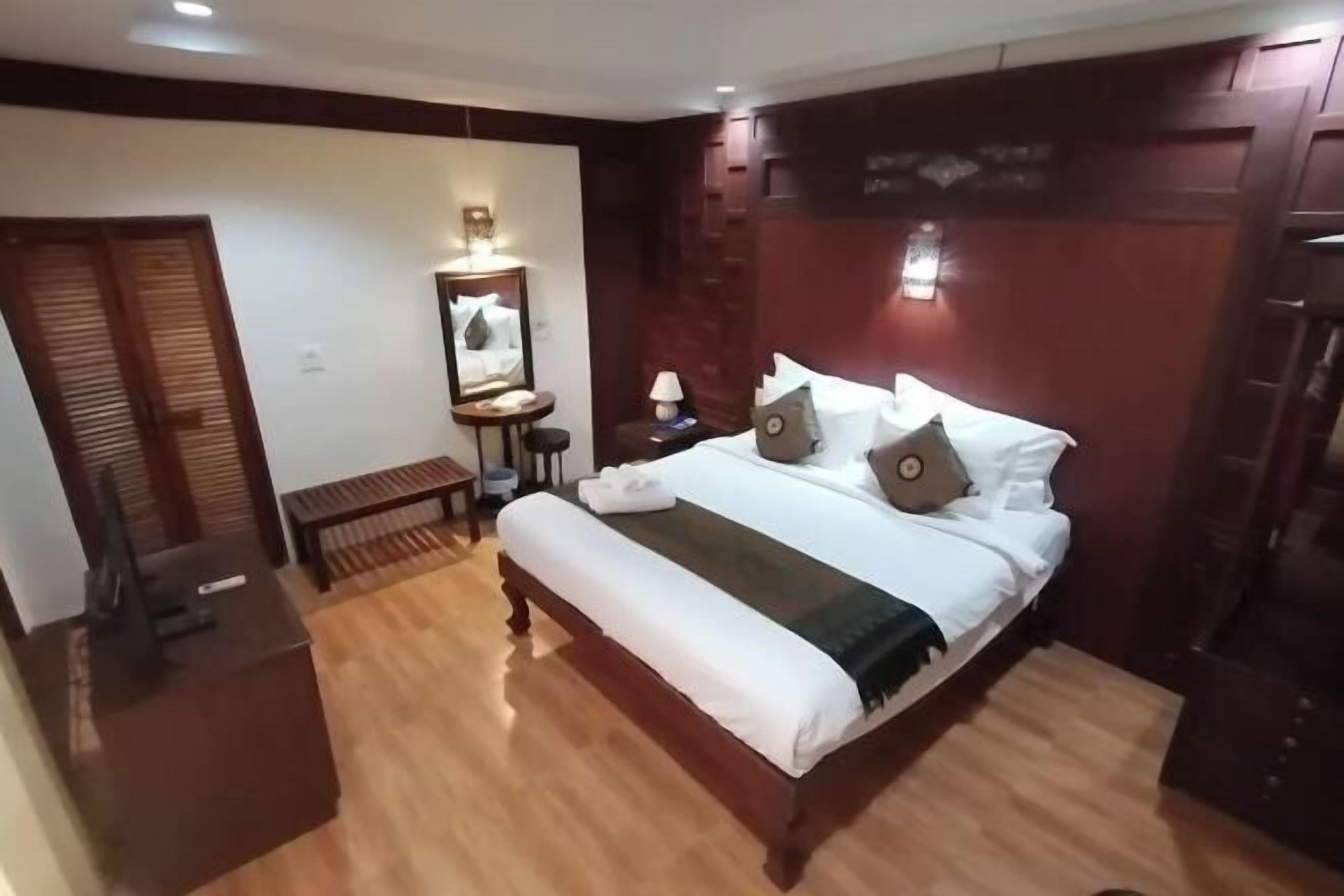 Äänieristys, ilmainen Wi-Fi, vuodevaatteet