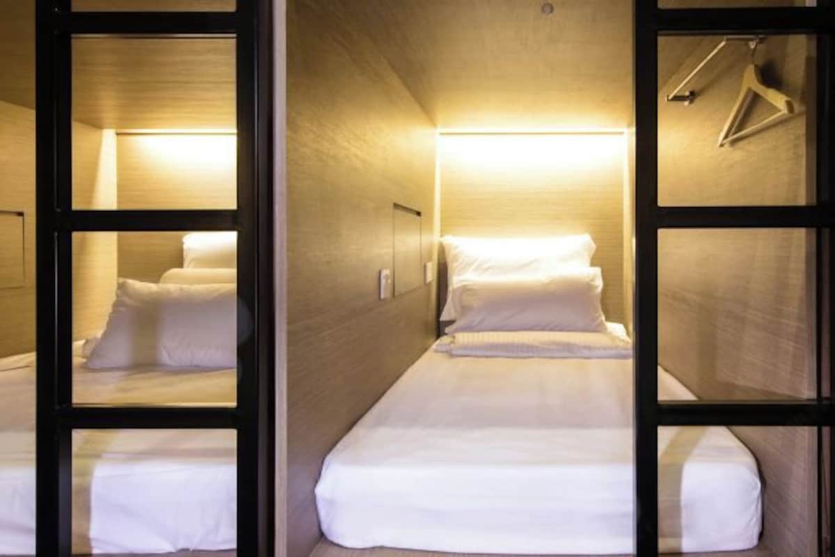 Premium bedding, in-room safe, desk, iron/ironing board (on request)