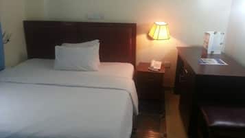 Standard Single Room, 1 Bedroom, City View | In-room safe, desk, blackout drapes, free WiFi