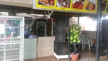 Poolside bar
