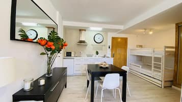 Estudio Premium, 1 habitación | 1 dormitorio y ropa de cama