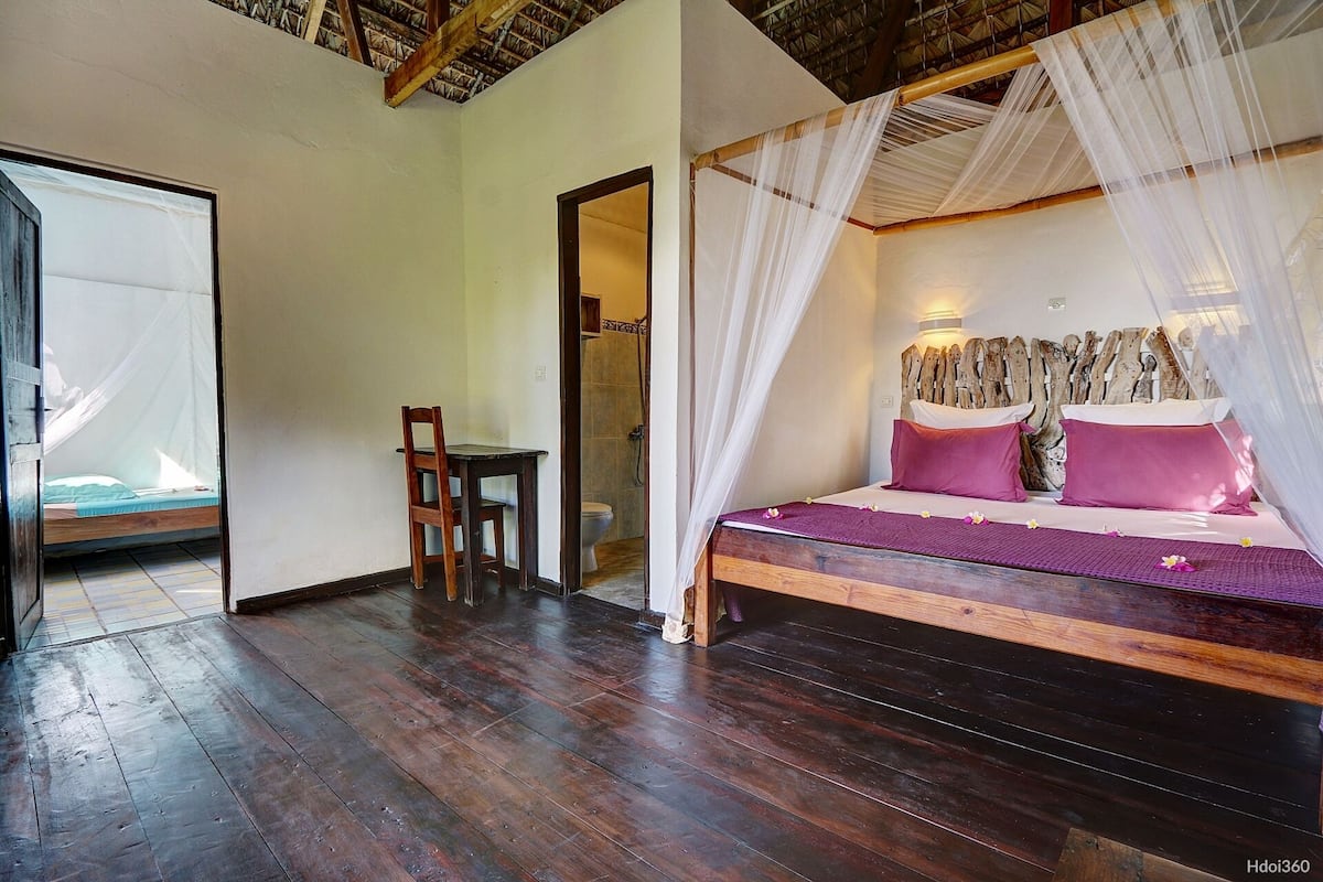 Family Bungalow | In-room safe, individually decorated, individually furnished, desk