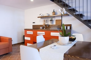 Family Duplex, Sea View, Poolside | Premium bedding, down duvets, individually decorated - Residence Zelzar (Vietri sul Mare)