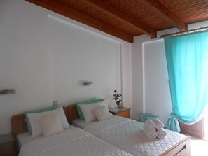 Familienzimmer, Meerblick | Hochwertige Bettwaren, Minibar (mit einigen kostenlosen Artikeln)