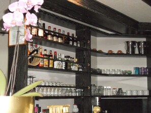 Bar (in der Unterkunft)