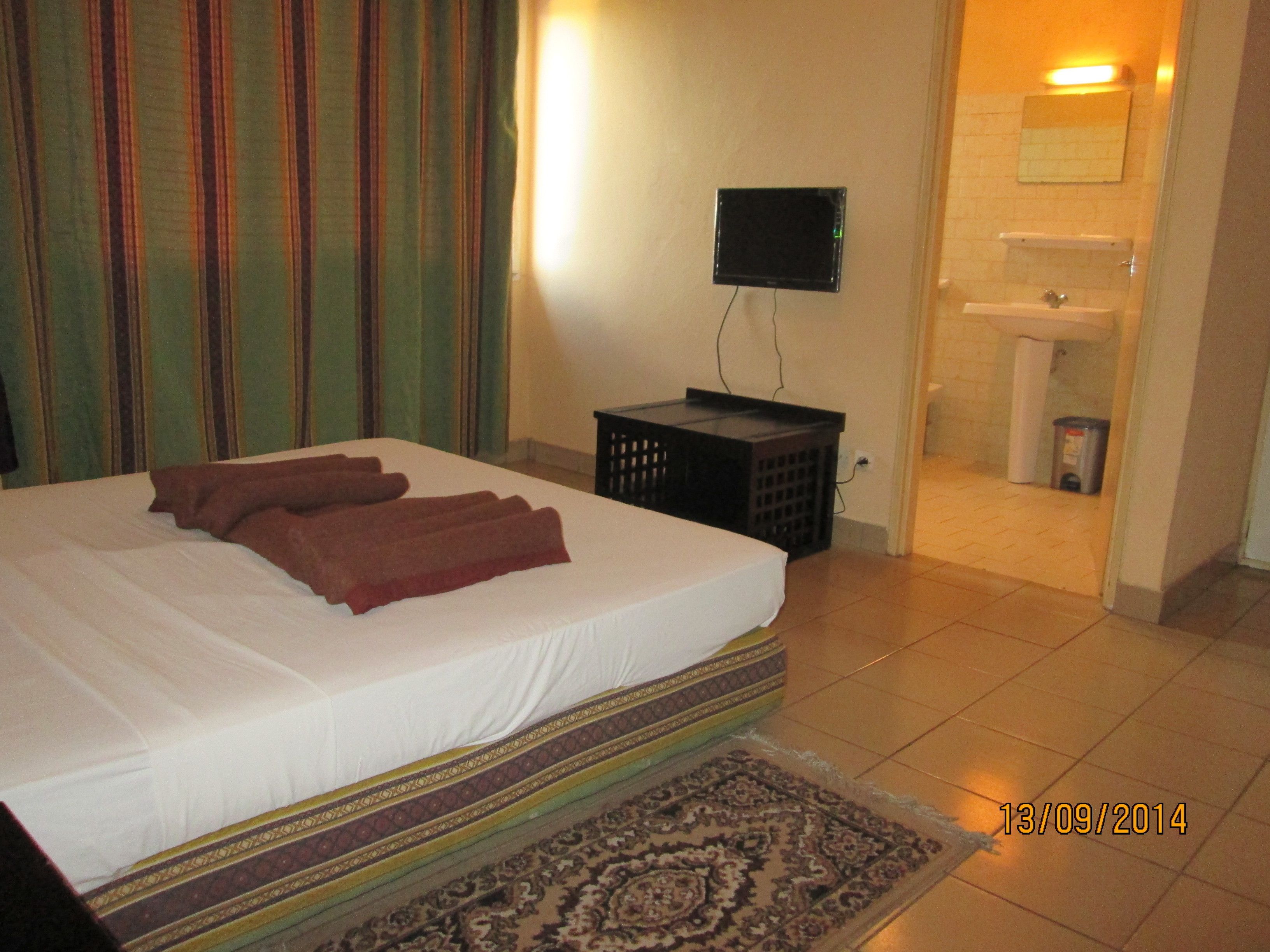 Standard Double Room | Desk, blackout drapes, rollaway beds, free WiFi