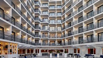 Chambre Double, accessible aux personnes à mobilité réduite | Vue de la chambre