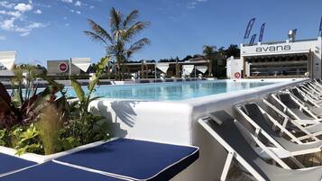 4 piscinas al aire libre, sombrillas, tumbonas