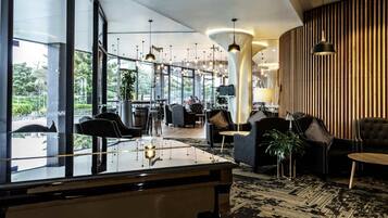 Breakfast and dinner served, Regional cuisine