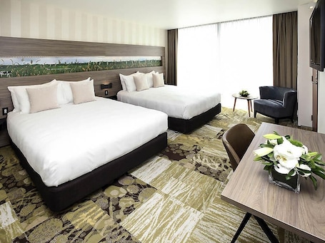 Superior Room, 2 Queen Beds. Novotel New Plymouth Taranaki