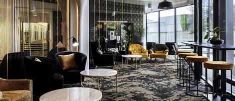 Breakfast and dinner served, Regional cuisine