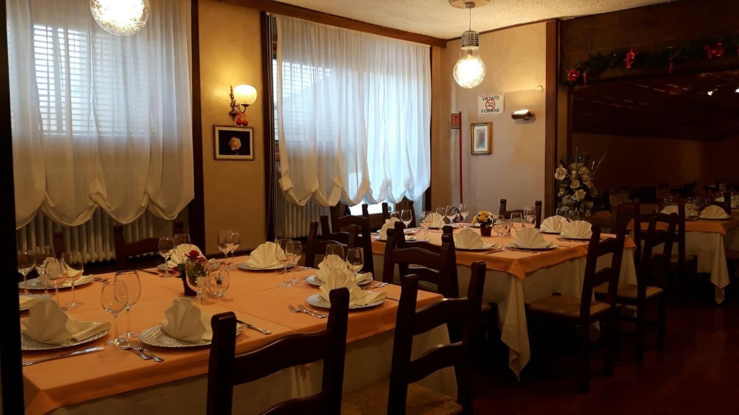 breakfast, lunch, dinner served; local cuisine